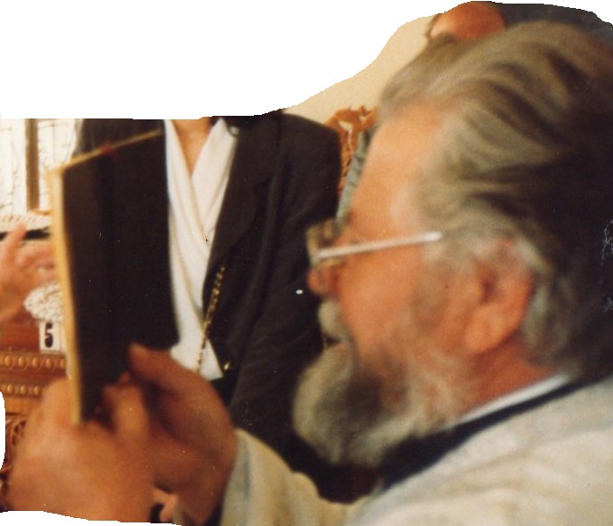 3 παπα αΝΤΏΝΗς